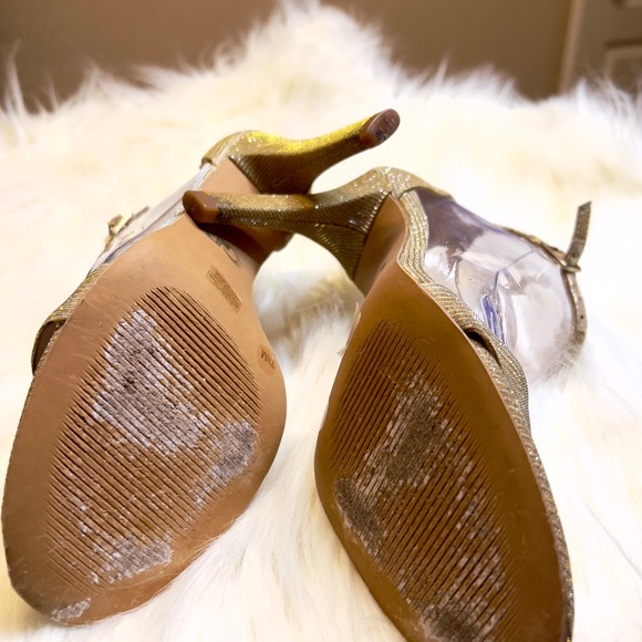 Gianni Bini Gold Stiletto Heels - Picture 6 of 8